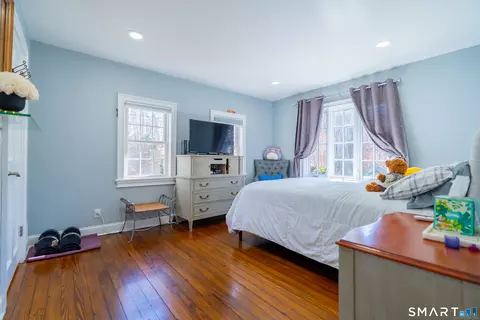 Bedroom - 471 Newtown Tpke, Redding, CT 06896 photo 2 of 4