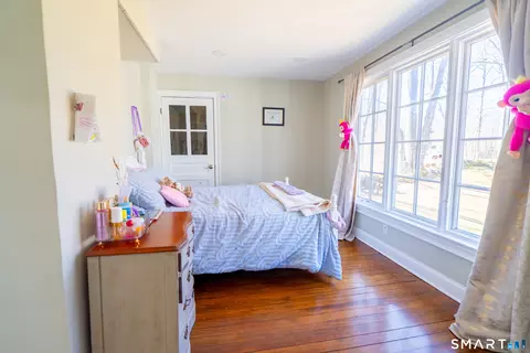 Bedroom - 471 Newtown Tpke, Redding, CT 06896 photo 3 of 4