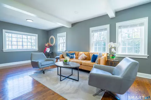 Living - 471 Newtown Tpke, Redding, CT 06896 photo 1 of 1