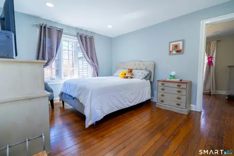Bedroom - 471 Newtown Tpke, Redding, CT 06896 photo 1 of 4
