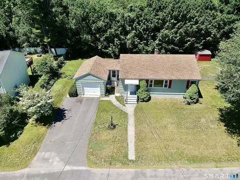 100 Decicco Rd, Waterbury, CT 06705