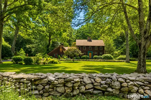 89 Brushy Hill Rd, Newtown, CT 06470