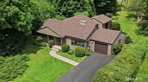 257 Parsonage St, Rocky Hill, CT 06067