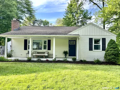 288 Westpoint Ter, West Hartford, CT 06107