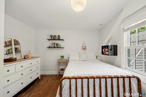 Bedroom - 183 Range Rd, Wilton, CT 06897 photo 3 of 6
