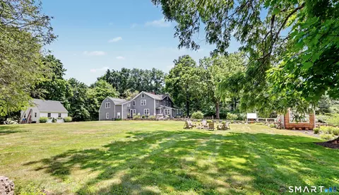 Exterior - 183 Range Rd, Wilton, CT 06897 photo 4 of 11