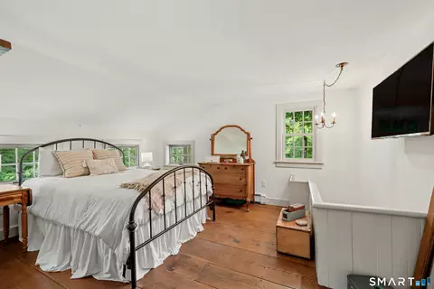 Bedroom - 183 Range Rd, Wilton, CT 06897 photo 2 of 6