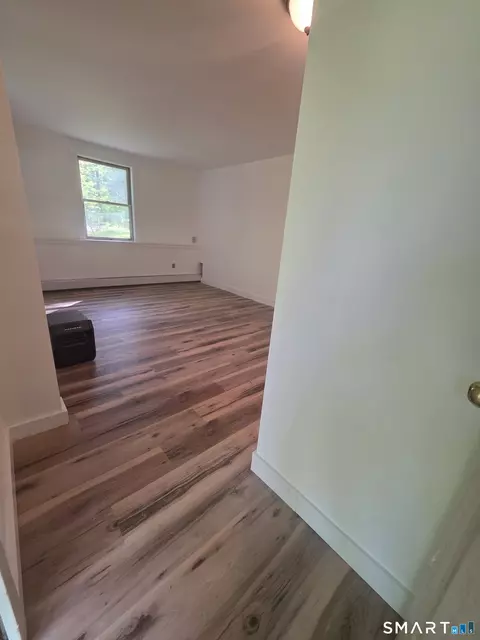 Entry Way - 222 Tower Hill Rd, Chaplin, CT 06235 photo 2 of 2