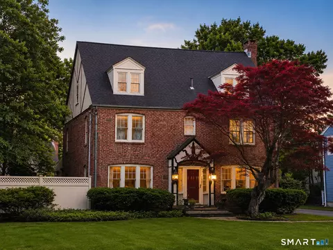 1649 Asylum Ave, West Hartford, CT 06117