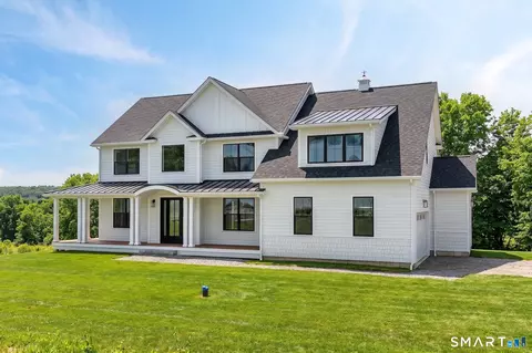 183 Willow Creek Estates Ests # B, Southbury, CT 06488