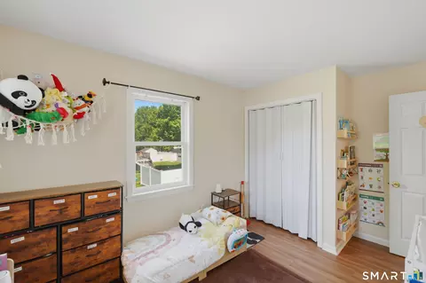 Bedroom - 9 Renee Ln, Enfield, CT 06082 photo 6 of 7