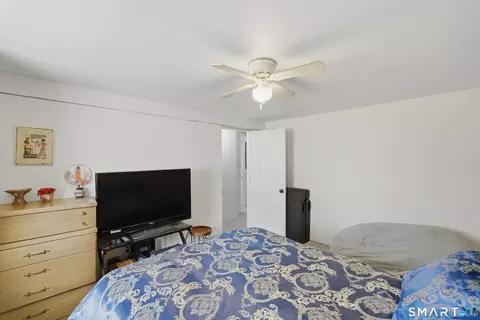 Bedroom - 9 Renee Ln, Enfield, CT 06082 photo 4 of 7
