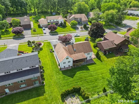 View/Area - 46 Stonegate Dr, Wethersfield, CT 06109 photo 5 of 5