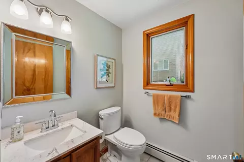 Bath - 46 Stonegate Dr, Wethersfield, CT 06109 photo 1 of 5