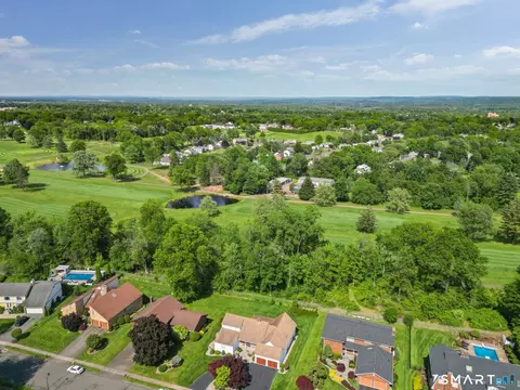 View/Area - 46 Stonegate Dr, Wethersfield, CT 06109 photo 3 of 5
