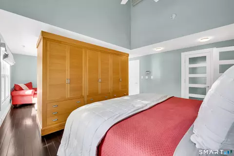 Bedroom - 204 Braeside Dr, Hamden, CT 06514 photo 2 of 6