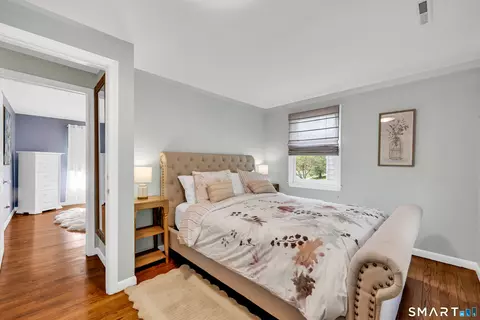 Bedroom - 204 Braeside Dr, Hamden, CT 06514 photo 4 of 6