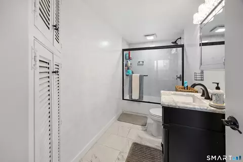 Bath - 305 Westledge Dr, Torrington, CT 06790 photo 5 of 5