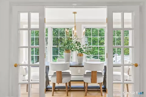 248 Turtle Back Rd, New Canaan, CT 06840