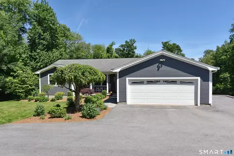 80 W Quasset Rd, Woodstock, CT 06281