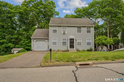 43 Hilltop Dr #43, Windham, CT 06256