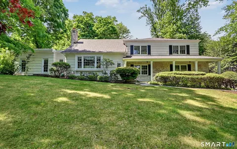 34 Pequot Trl, Westport, CT 06880
