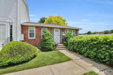 88 Ambassador Dr #A, Manchester, CT 06042