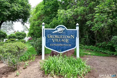 416 Georgetown Dr #416, Glastonbury, CT 06033