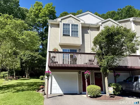 40 Trolley Bridge Rd #9, Shelton, CT 06484