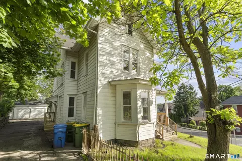 94 Walnut St, Waterbury, CT 06704