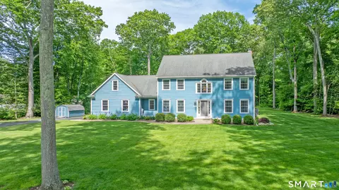 39 Farmwood Dr, Colchester, CT 06415