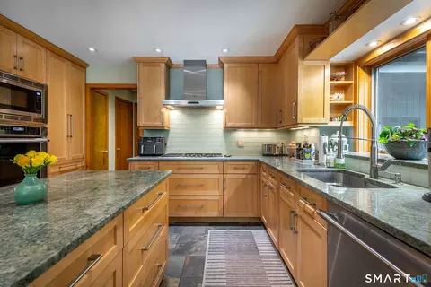 Kitchen - 51 Long Meadow Rd, Bethlehem, CT 06751 photo 3 of 5