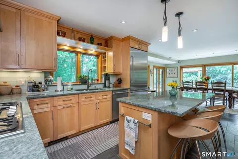 Kitchen - 51 Long Meadow Rd, Bethlehem, CT 06751 photo 4 of 5