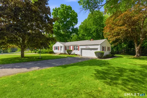 852 Brookside Dr, Orange, CT 06477