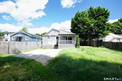 Exterior - 48 Bowen St, Hamden, CT 06514 photo 2 of 4
