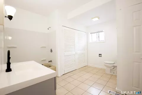 Bath - 48 Bowen St, Hamden, CT 06514 photo 1 of 2
