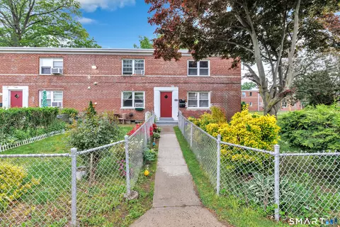 397- Building Apt 3 Grandfield Ave #C, Bridgeport, CT 06610
