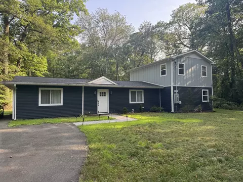 57 Lovers Ln, Monroe, CT 06468