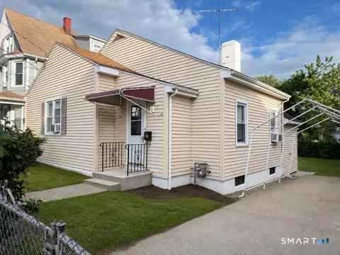 239 Hollister St, Stratford, CT 06615
