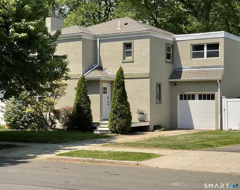 110 Lakeview Ter, New Haven, CT 06515