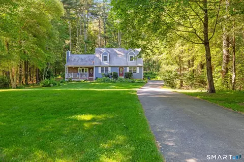 61 Philip Ln, Killingly, CT 06241