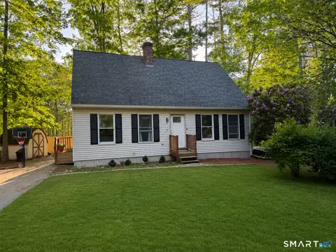 70 Red Cedar Rd, Woodstock, CT 06282