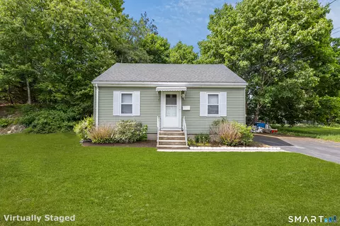 17 Elijah St, Norwich, CT 06360