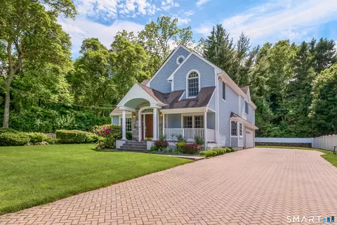 274 Valleyview Rd, Fairfield, CT 06824