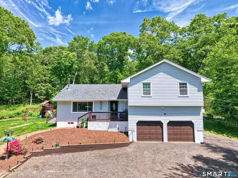 78 North St, Plymouth, CT 06782