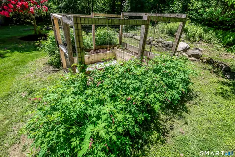 Exterior - 23 Old Green Rd, Sandy Hook, CT 06482 photo 10 of 14