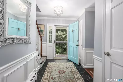 Entry Way - 23 Old Green Rd, Sandy Hook, CT 06482 photo 1 of 2