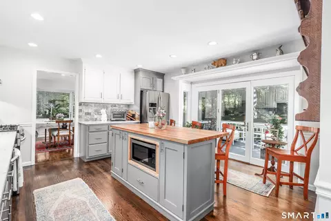 Kitchen - 23 Old Green Rd, Sandy Hook, CT 06482 photo 3 of 3