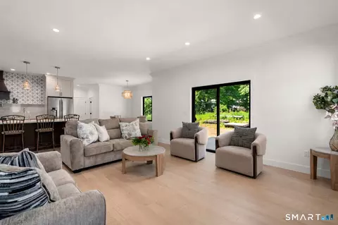 Living - 47 Luca Ln, Wethersfield, CT 06109 photo 2 of 2