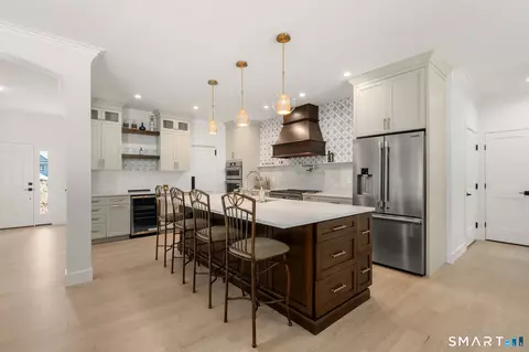 Kitchen - 47 Luca Ln, Wethersfield, CT 06109 photo 4 of 4